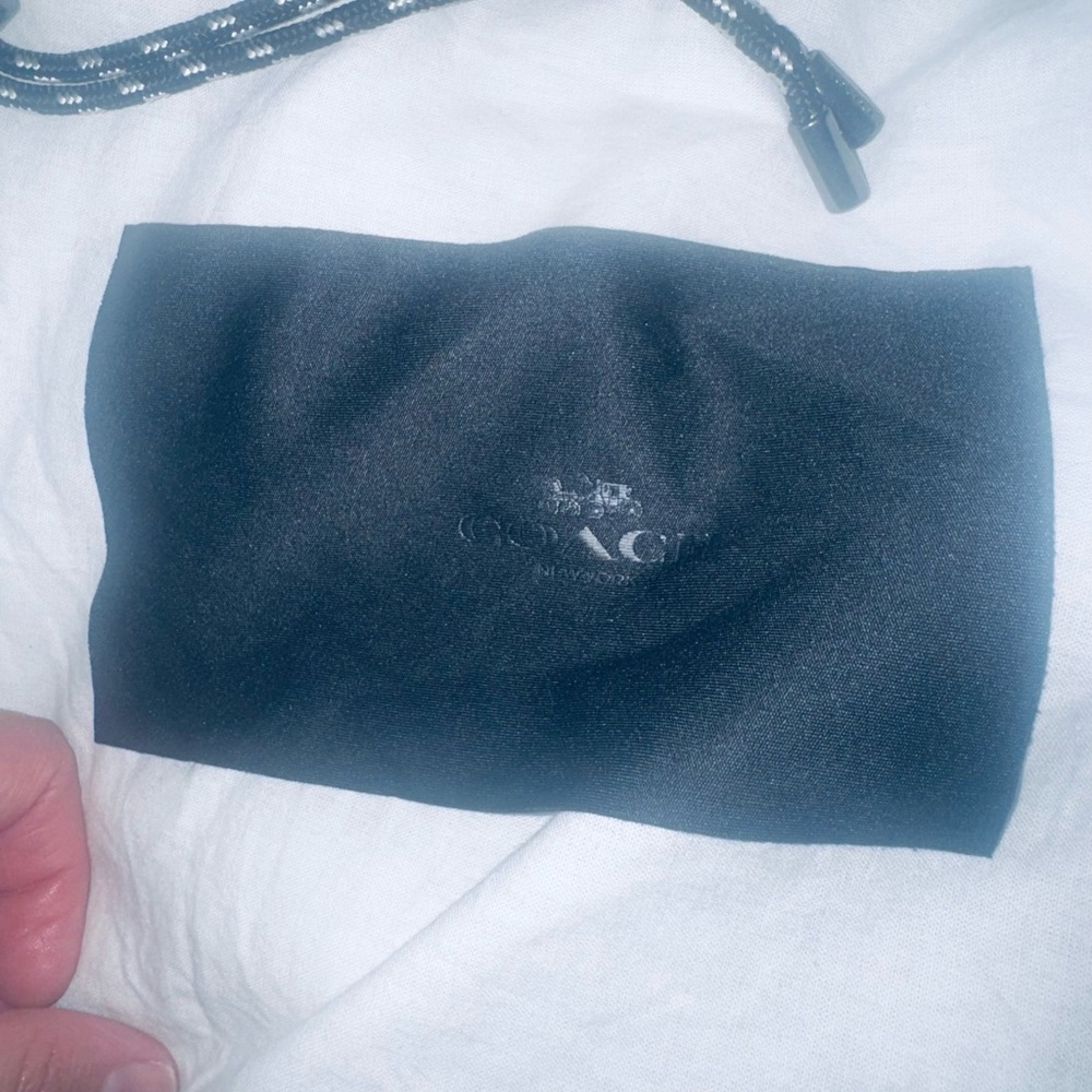 Coach leather black signature sunglasses/glasses lanyard case. Rare! - Picture 6 of 11